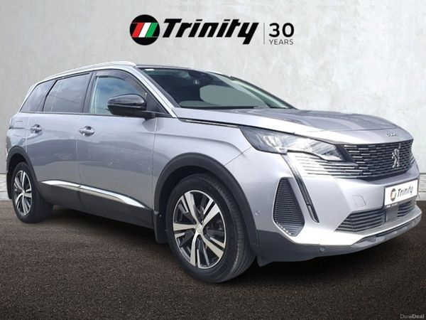 Peugeot 5008 MPV, Diesel, 2022, Grey