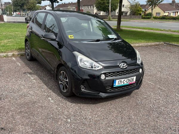 Hyundai i10 Hatchback, Petrol, 2017, Black