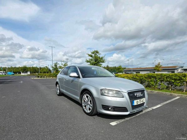 Audi A3 Hatchback, Diesel, 2010, Silver