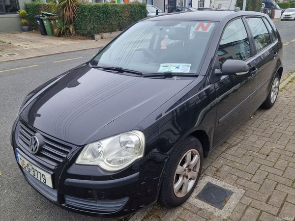 Volkswagen Polo Hatchback, Petrol, 2006, Black