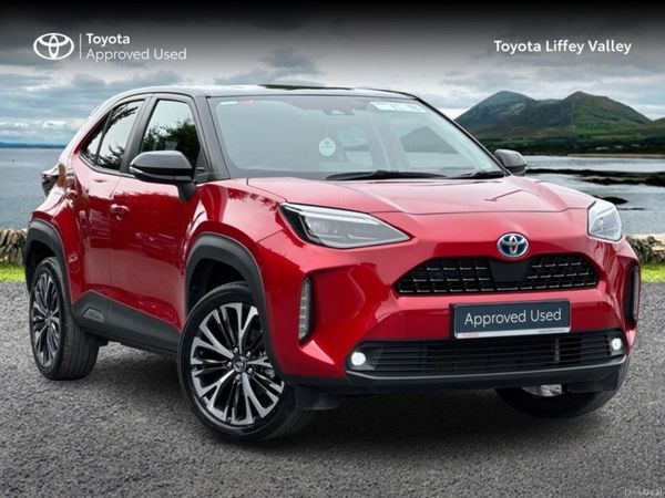 Toyota Yaris Cross Hatchback, Petrol Hybrid, 2023, Red