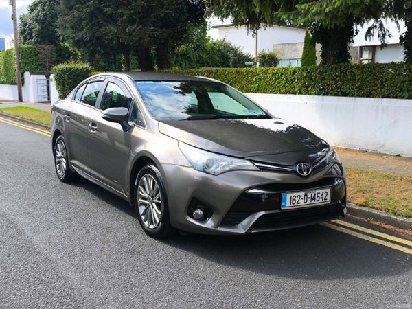 Toyota Avensis Saloon, Petrol, 2016, Bronze