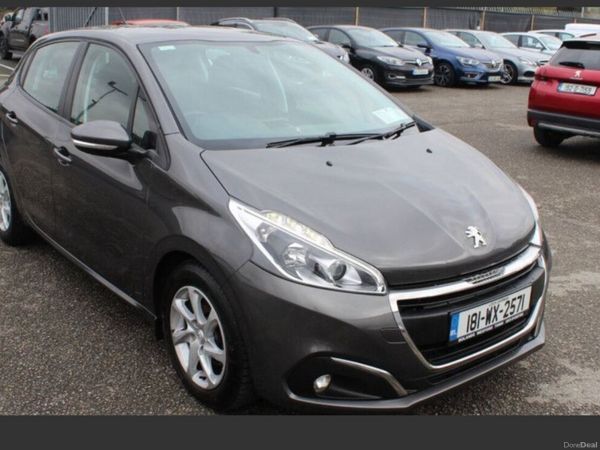 Peugeot 208 Hatchback, Diesel, 2018, Grey