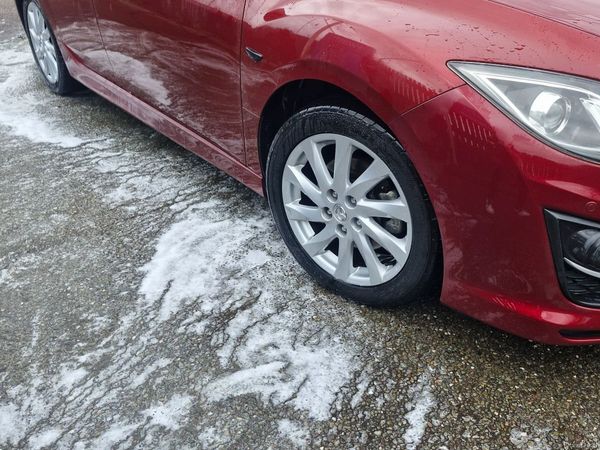 Mazda Mazda6 Hatchback, Diesel, 2011, Red