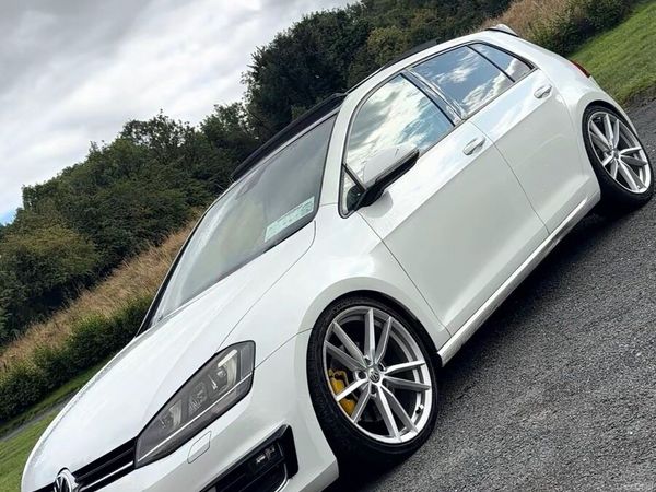 Volkswagen Golf Hatchback, Petrol, 2014, White
