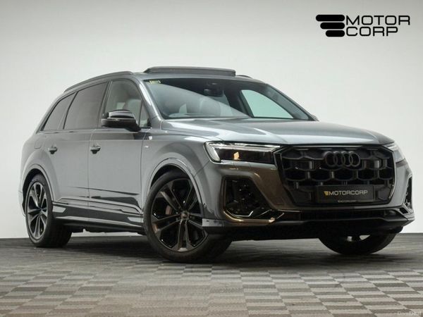 Audi Q7 SUV, Petrol Plug-in Hybrid, 2026, Grey
