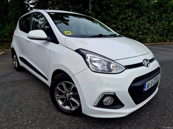 Hyundai i10 Hatchback, Petrol, 2016, White