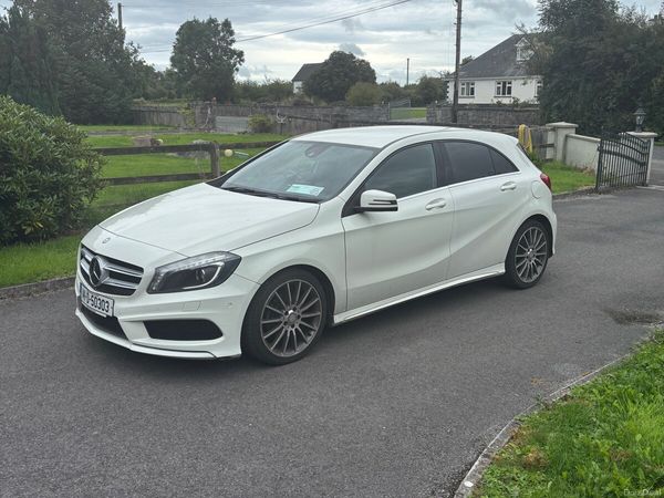 Mercedes-Benz A-Class Hatchback, Petrol, 2014, White