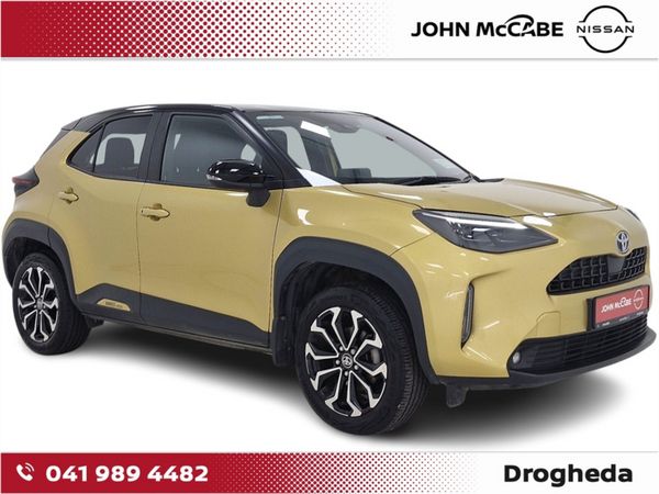 Toyota Yaris Cross Hatchback, Petrol Hybrid, 2022, Yellow