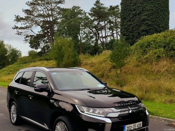 Mitsubishi Outlander SUV, Petrol Plug-in Hybrid, 2020, Black