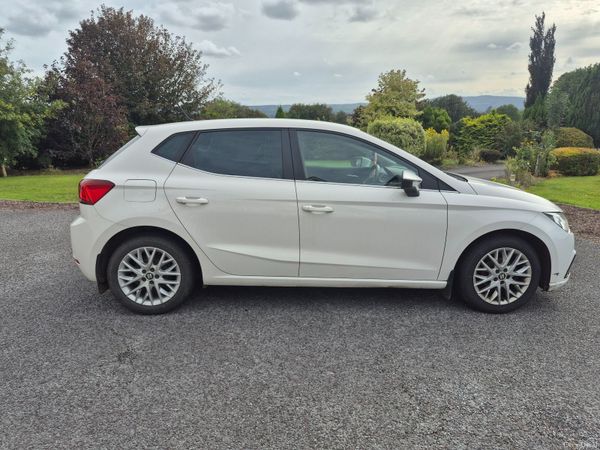 SEAT Ibiza Hatchback, Petrol, 2019, White