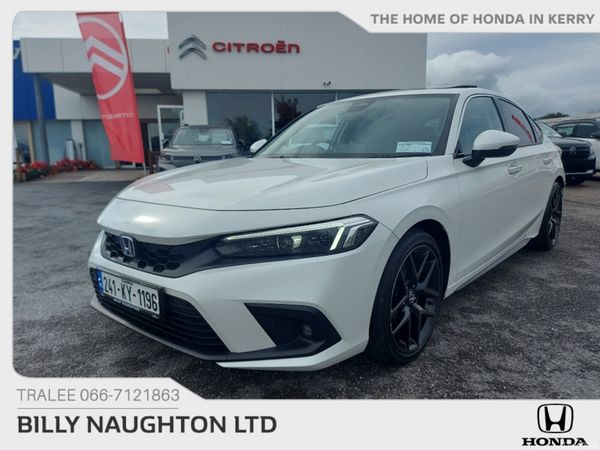 Honda Civic Hatchback, Petrol Hybrid, 2024, White
