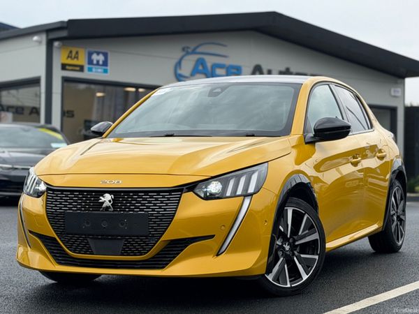 Peugeot 208 Hatchback, Petrol, 2020, Yellow