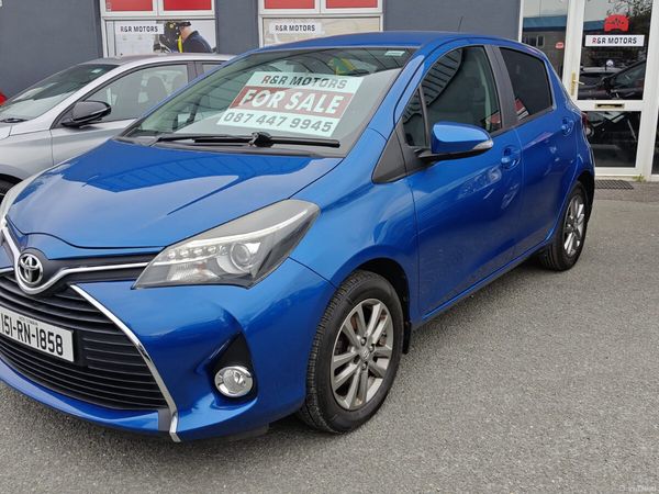 Toyota Yaris Hatchback, Petrol, 2015, Blue