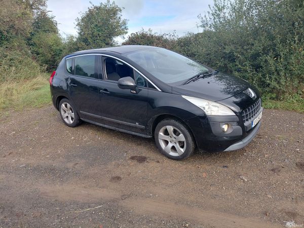 Peugeot 3008 MPV, Diesel, 2010, Black