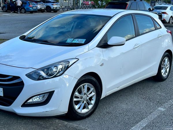 Hyundai i30 Hatchback, Diesel, 2014, White