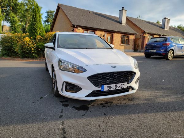 Ford Focus Hatchback, Petrol, 2019, White