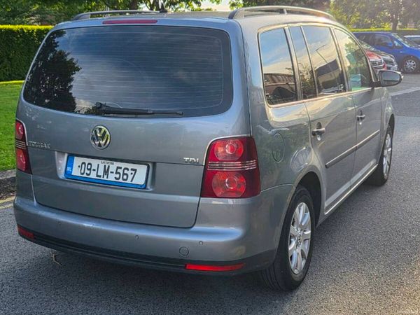 Volkswagen Touran MPV, Diesel, 2009, Grey