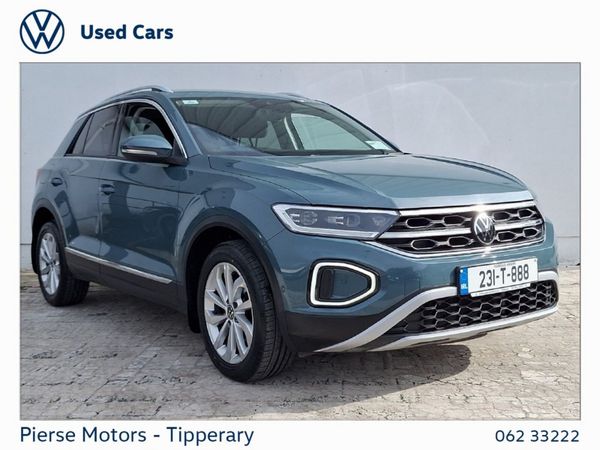 Volkswagen T-Roc SUV, Diesel, 2023, Blue