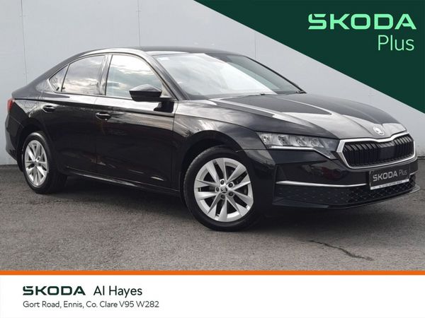 Skoda Octavia Saloon, Petrol, 2024, Black