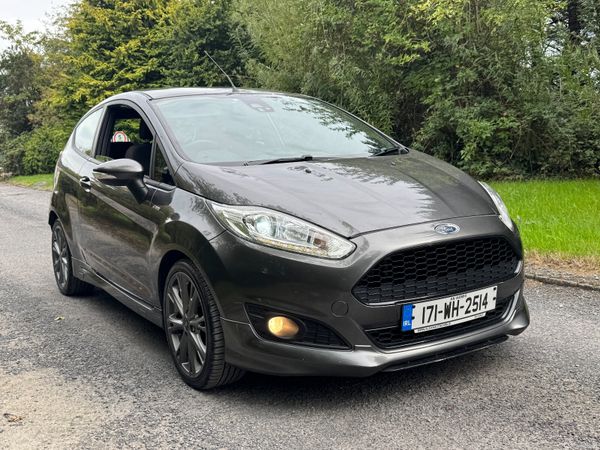 Ford Fiesta Hatchback, Diesel, 2017, Grey