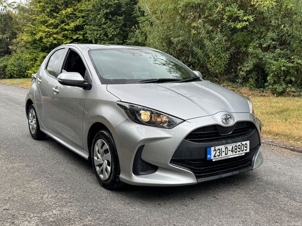 Toyota Yaris Hatchback, Petrol, 2023, Silver