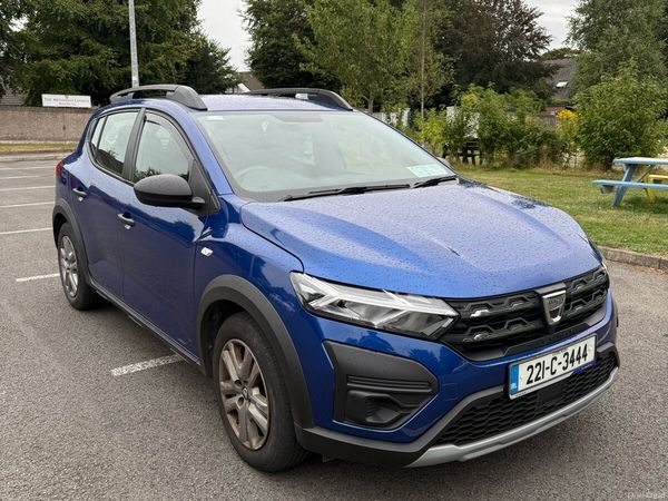 Dacia Sandero Stepway Hatchback, Petrol Gas, 2022, Blue
