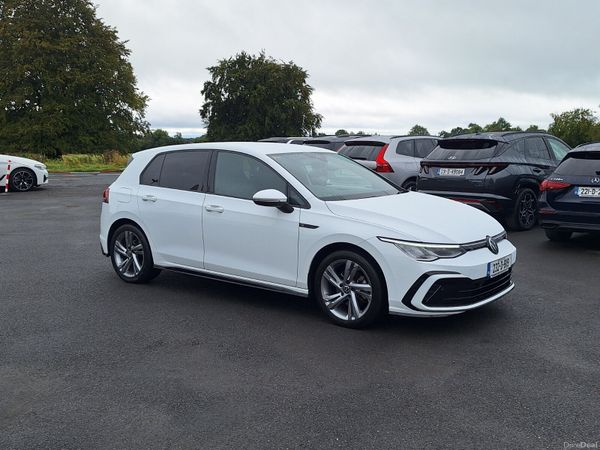 Volkswagen Golf Estate, Petrol, 2023, White