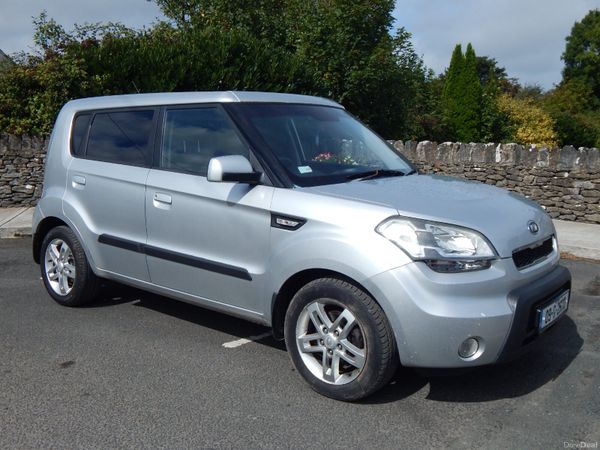 Kia Soul Hatchback, Diesel, 2009, Silver