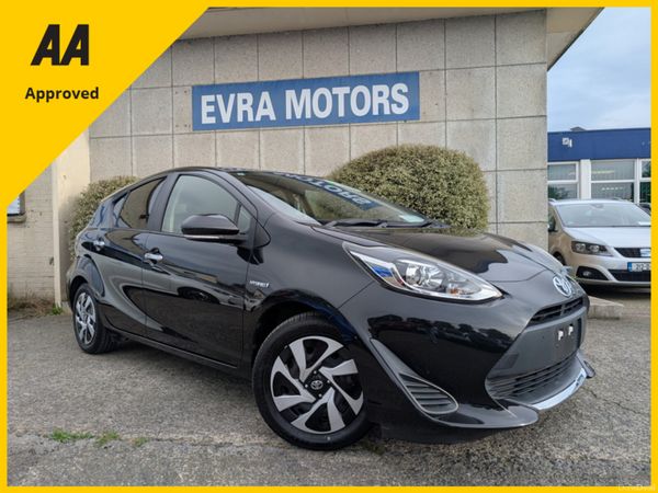 Toyota Aqua Hatchback, Petrol Hybrid, 2020, Black