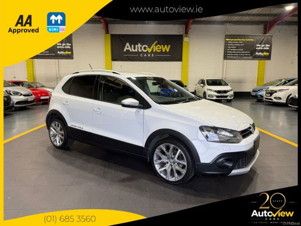 Volkswagen Polo Hatchback, Petrol, 2016, White
