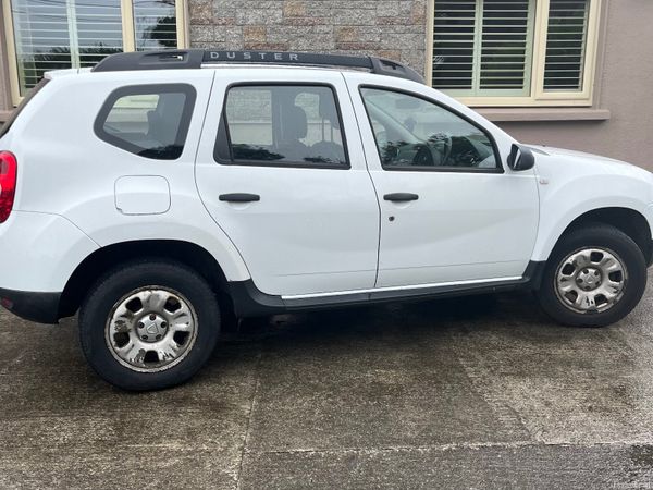 Dacia Duster SUV, Diesel, 2015, White