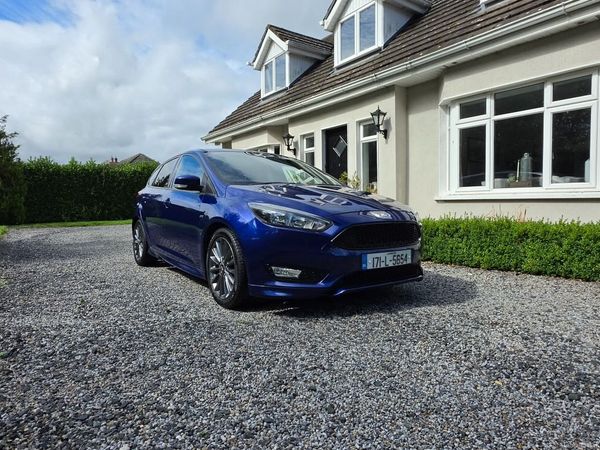 Ford Focus Hatchback, Petrol, 2017, Blue