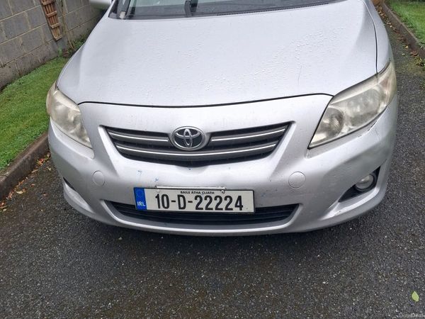 Toyota Corolla Saloon, Petrol, 2010, Silver
