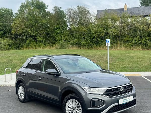 Volkswagen T-Roc SUV, Diesel, 2023, Grey