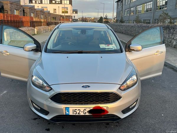 Ford Focus Hatchback, Petrol, 2015, Silver