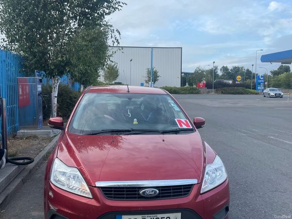 Ford Focus Hatchback, Diesel, 2009, Red
