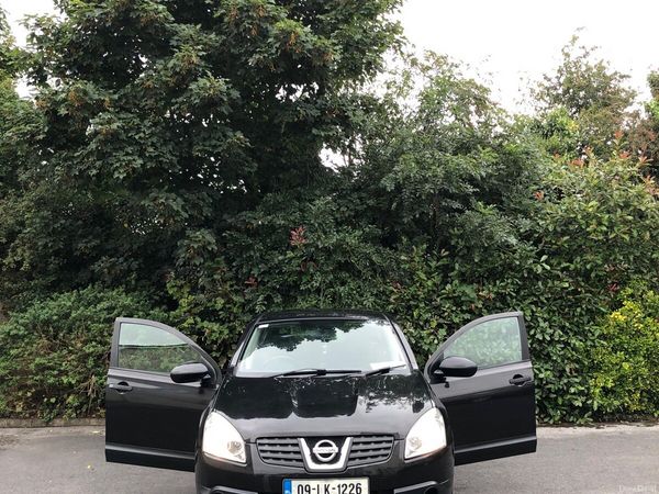Nissan Qashqai Hatchback, Diesel, 2009, Black
