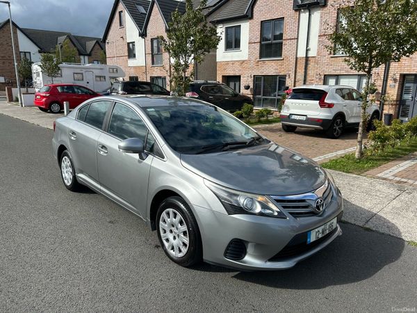 Toyota Avensis Saloon, Diesel, 2012, Grey