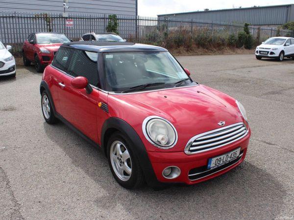 Mini Cooper Hatchback, Diesel, 2009, Red