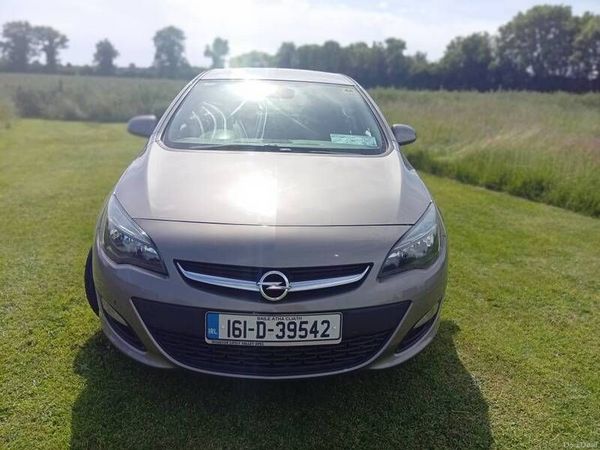 Opel Astra Saloon, Diesel, 2016, Grey