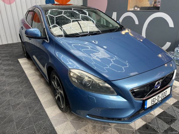 Volvo V40 Estate, Diesel, 2015, Blue