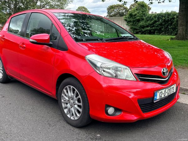 Toyota Yaris Hatchback, Petrol, 2012, Red