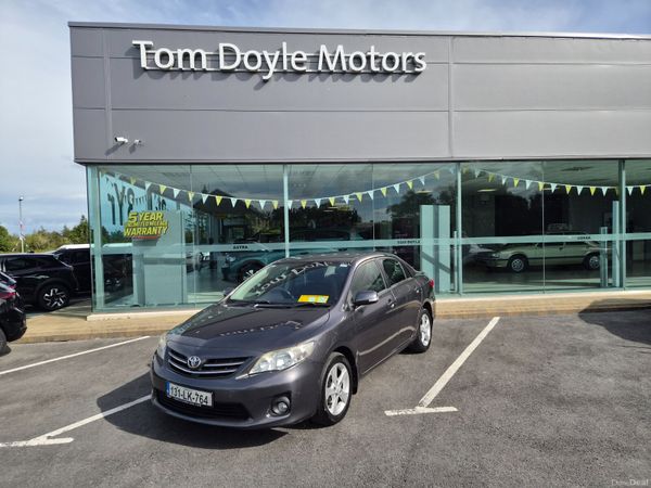Toyota Corolla Saloon, Diesel, 2013, Grey