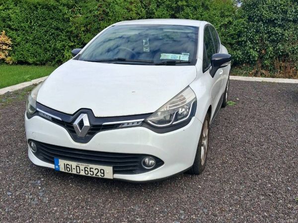 Renault Clio Hatchback, Petrol, 2016, White