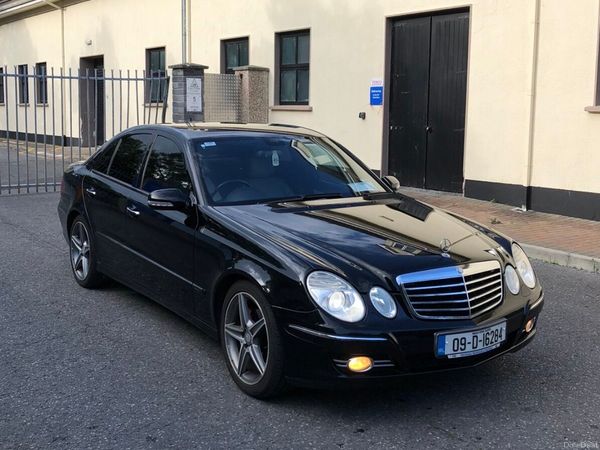 Mercedes-Benz E-Class Saloon, Diesel, 2009, Black