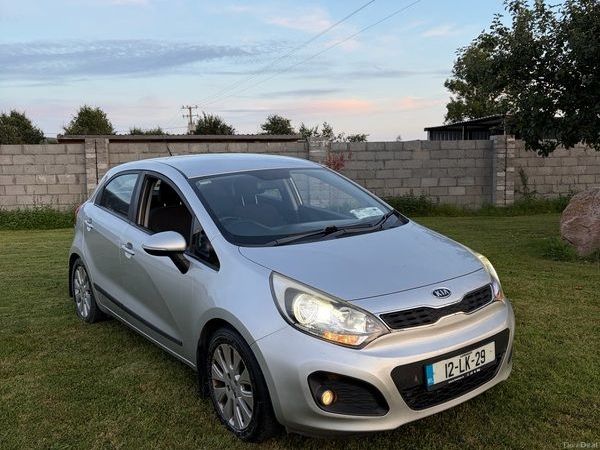 Kia Rio Hatchback, Diesel, 2012, Silver