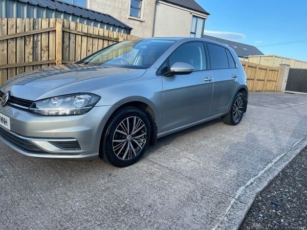 Volkswagen Golf Hatchback, Diesel, 2017, Silver