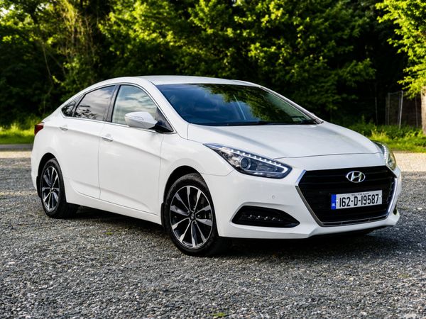 Hyundai i40 Saloon, Diesel, 2016, White