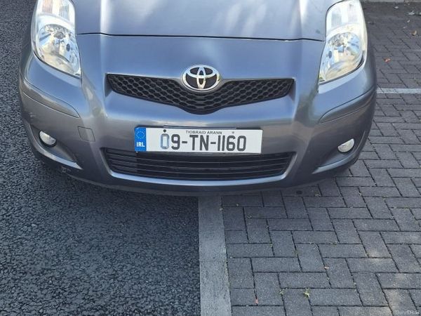 Toyota Yaris Hatchback, Petrol, 2009, Blue